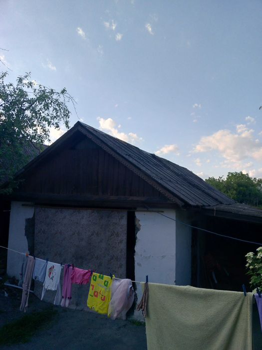 Продам цегляний будинок
