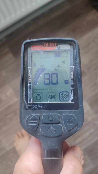 Металлоискатель Quest X5