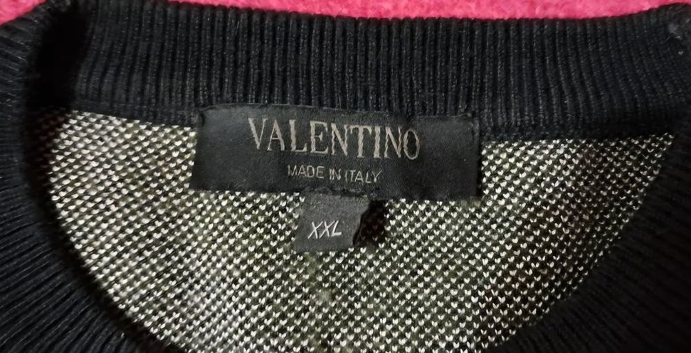 Свитер Valentino хаки со звездами 
Сдел