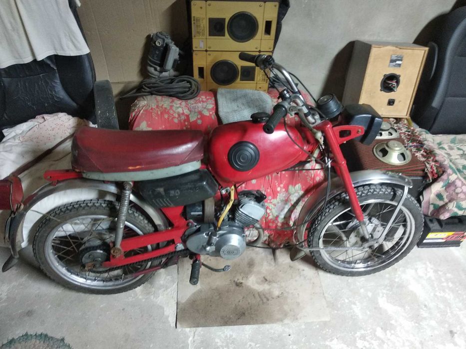 Мопед Карпати продам по запчастинам