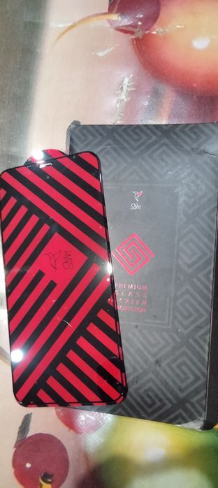 Захисне скло IPhone та Mi 9