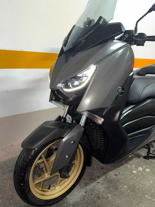 Yamaha X max 300 tech max