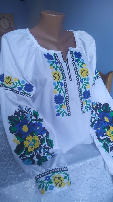 Вишиванки жіночі