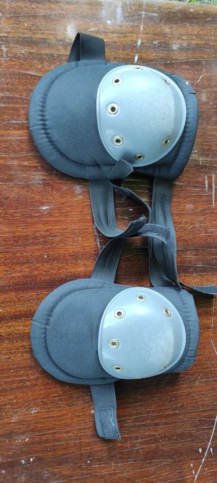 Продам наколенники для стройки