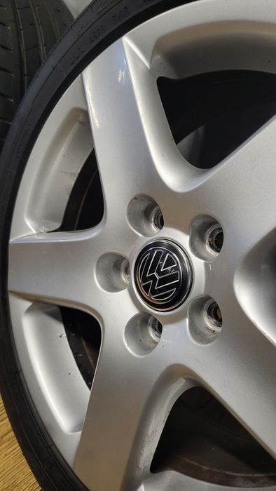 Felgi Koła Vw 17" 5x112 z oponami 225/45 R17 Golf 5 6 7 Caddy Touran