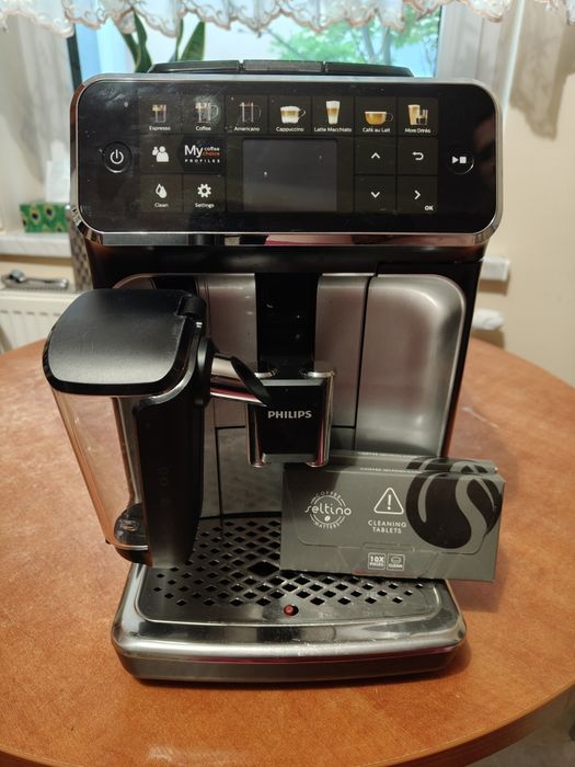 Express Philips LATTE GO EP 5446/70