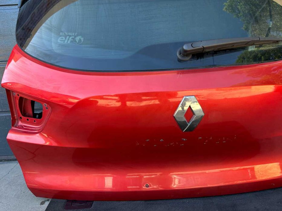 Кришка багажника ляда скло ляди Renault Kadjar Рено Каджар  901002847R