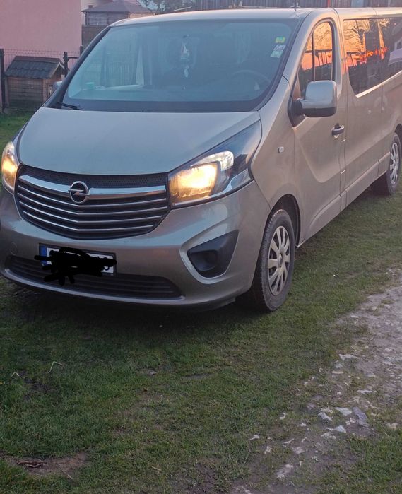 Sprzedam Opel Vivaro long 9 osobowy 2018 pierwszy właściciel
