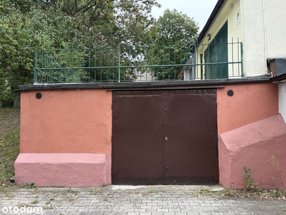 Przestronny garaż na Koszutce