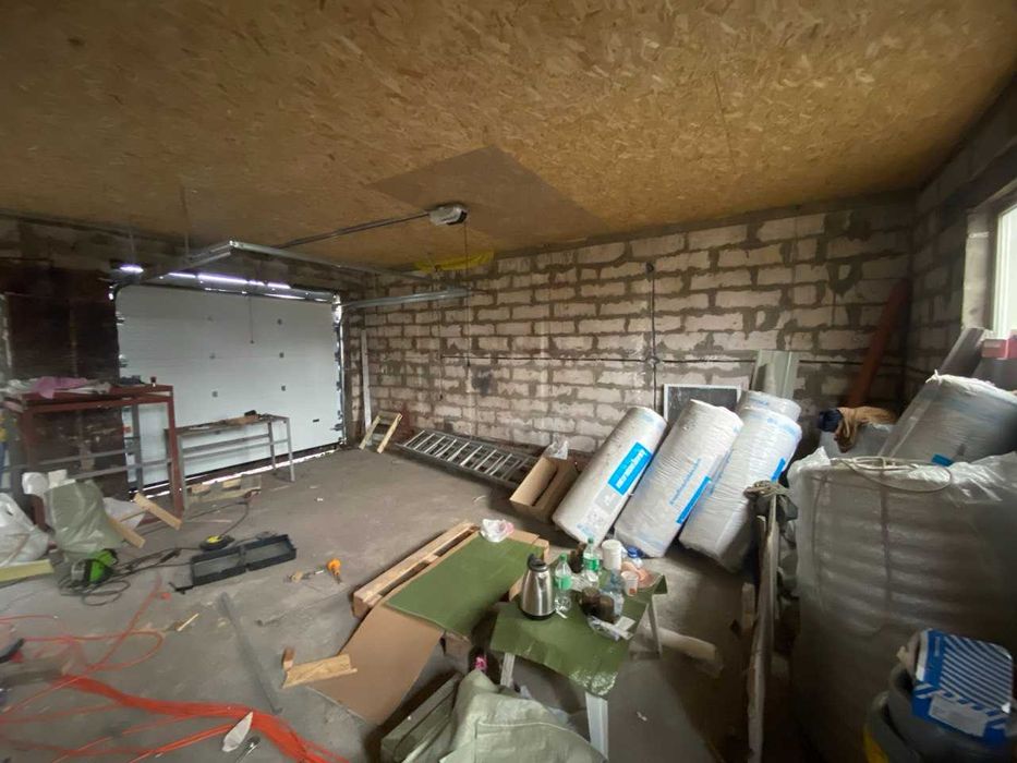 Продам гараж 75м2 в Гостомелі біля озера