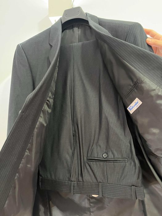 Fato de Homem corte regular em excelente estado