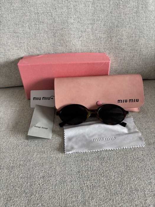 Sunglasses Miu Miu