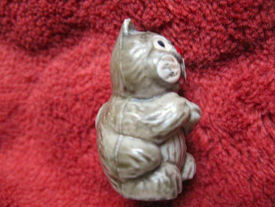 Kot - Bofrost Niemcy 1995 - miniaturka - 3 x 1,5 x 1,5 cm Khaki