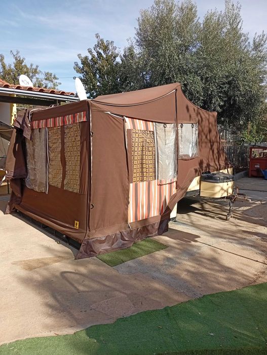 Autotenda com atrelado