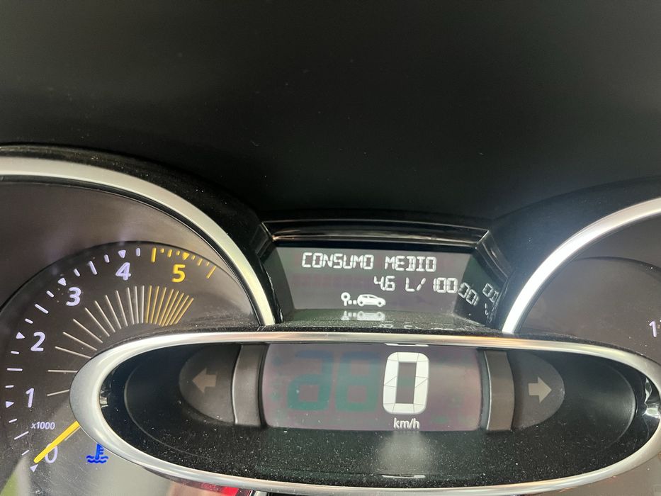 Renailt Clio IV ST