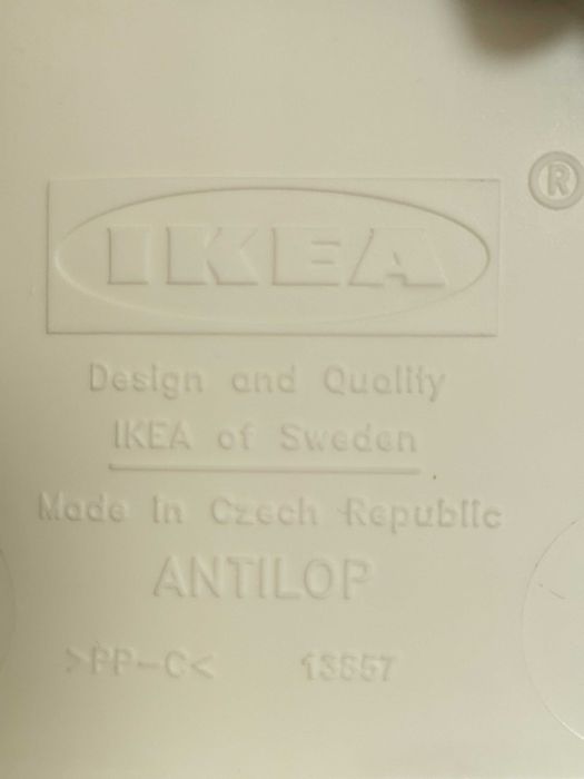 Дитячий стільчик для годування IKEA ANTILOP — легендарна модель