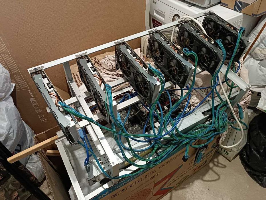 Готовий майнінг-риг на 6x GTX 1660 Super