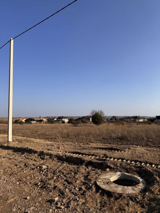 Продаж ділянок на Щасливому з комунікаціями !