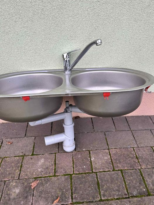 Sprzedam zlew kuchenny z baterią