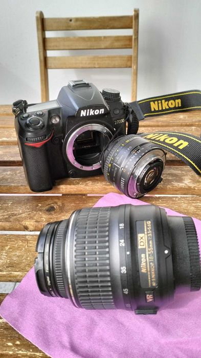 Vendo Nikon D7000 com duas lentes