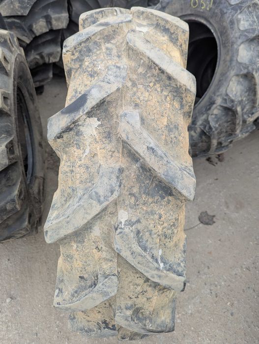 13.6R24 340/85R24 Pirelli TM200 opona rolnicza