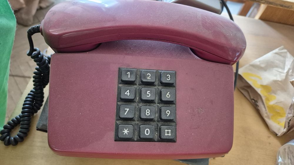 Телефони кнопочні стаціонарний