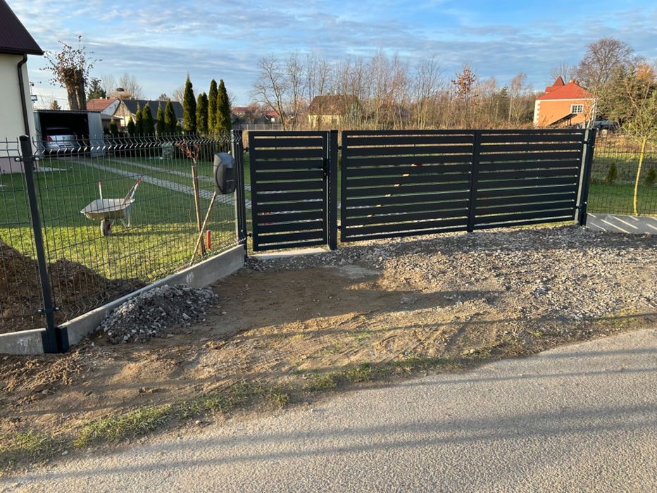 ogrodzenie panelowe z podmurówka- panel fi 5mm