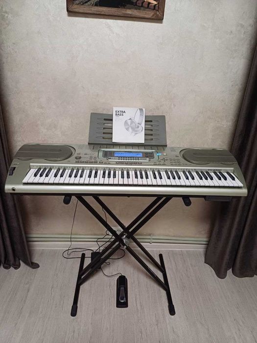 Синтезатор Casio WK-3300, 76 клавіш, цифрове піаніно !!!