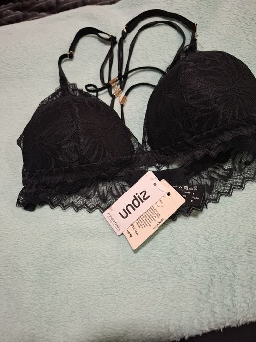 Nowy Biustonosz Undiz Bralette