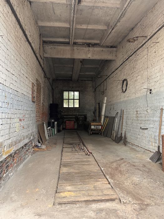 Великий гараж для буса, лодки ЦЕНТР