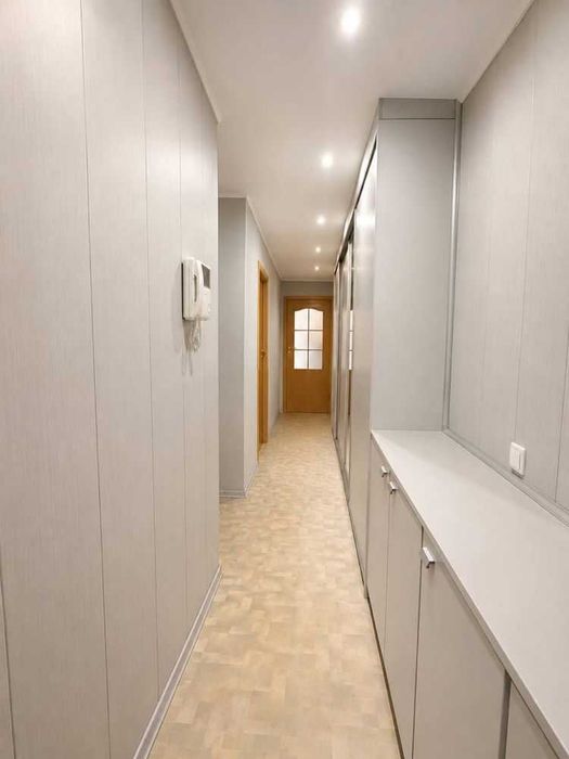 Продам 3к.квартиру 69 м²  О.Поля (верх Кирова)!Славутич!Безнал!