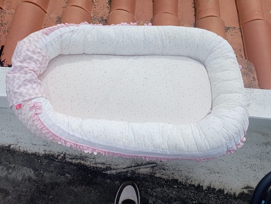 Carrinho de bebe e ovo