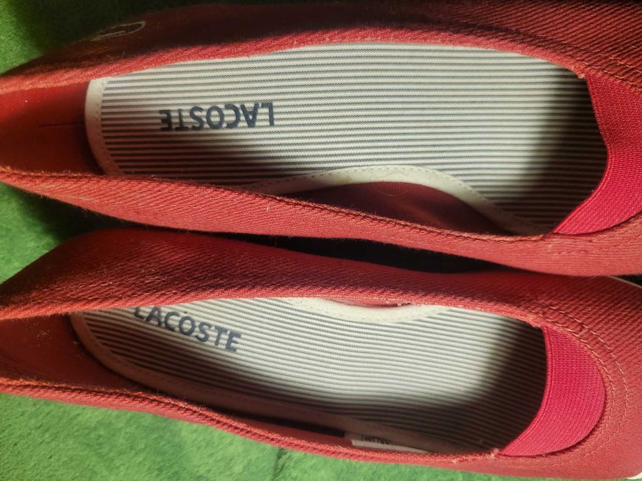 Lacoste r 37 czułenka na koturnie buty jak nowe jak trampki wygodne