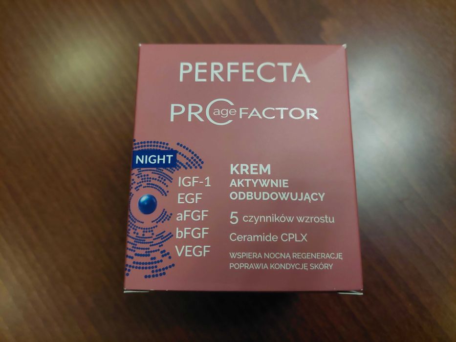 Perfecta krem aktywnie odbudowujący, cera dojrzała - Nowy
