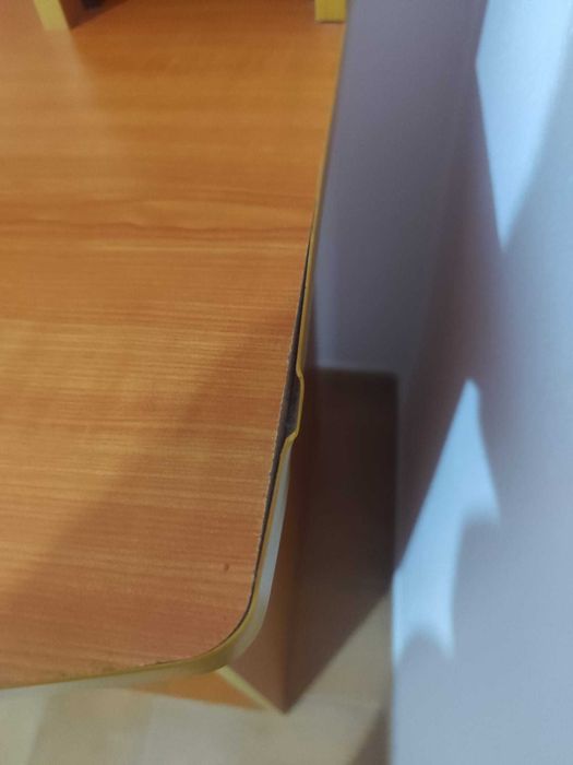 Desk with Drawers and Storage – Well Maintained64584288385409123