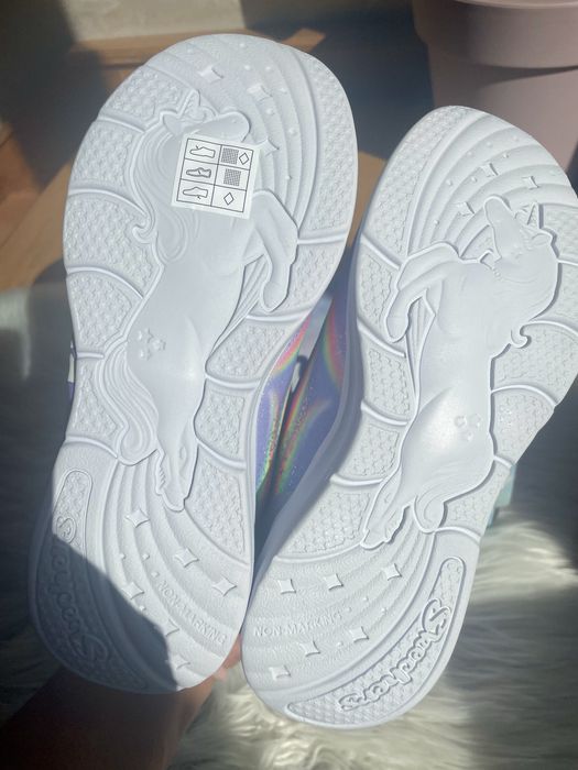 Нові светящиеся кроссовки кросівки Skechers з єдиноріжкою 32 р