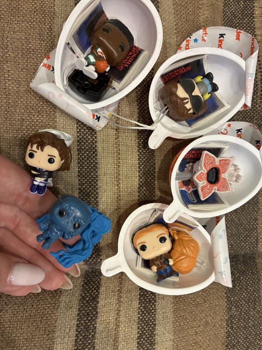 Kinder JOY Stranger things