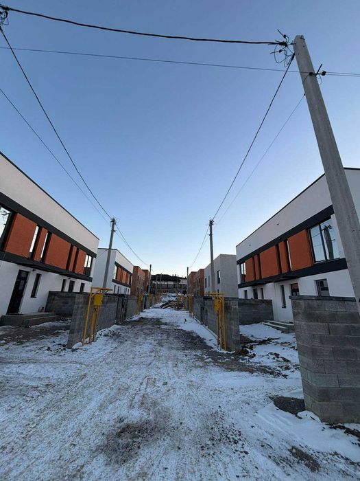 р Сучасний котедж на 2 поверхи з автономним газовим опаленням