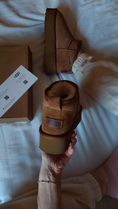 Mega ciepłe buty zimowe w karmelowym kolorze. Rozmiar 35