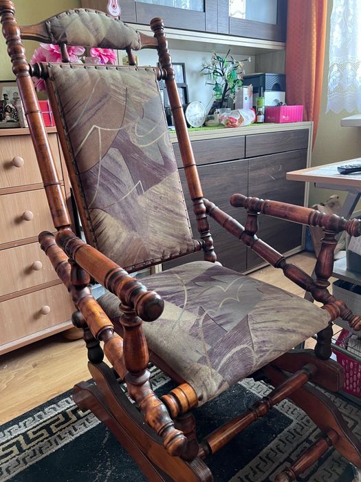 Antyczny zabytkowy fotel bujany