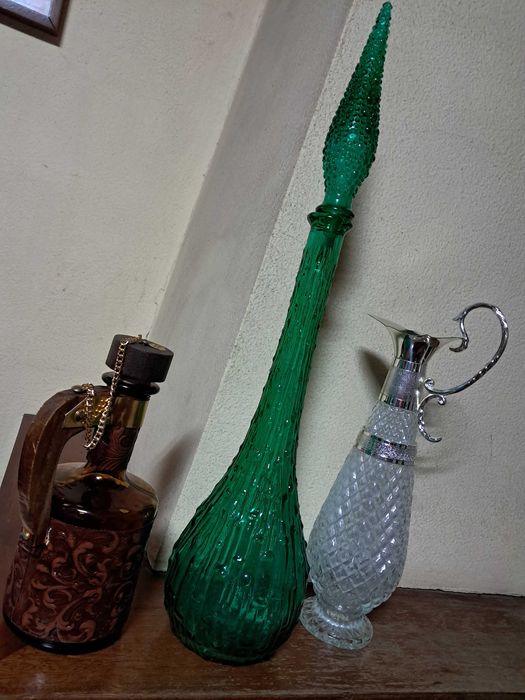 Garrafas e Jarras