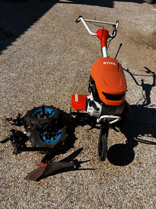 Motoenxada STIHL MH 600.1 - como nova, só 3 usos, com acessórios extra