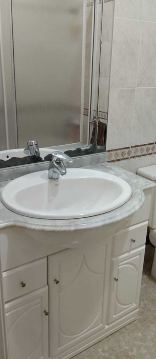 vendo louça de casa de banho usada em bom estado