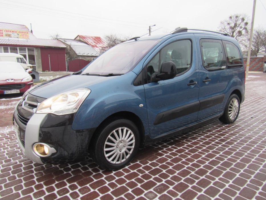 РАЗБОРКА Citroen Berlingo B9 Сітроен Берлінго Сидіння Двері Скло Ручка