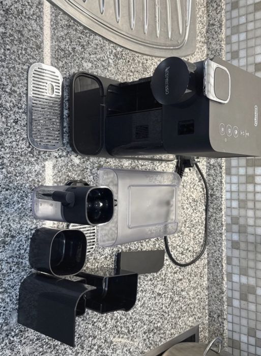 DeLonghi Nespresso Lattissima One nova