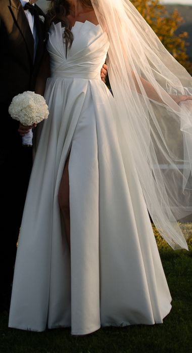 Piękna Suknia ślubna