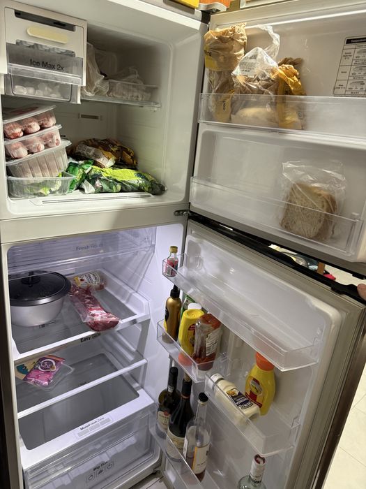 Frigorífico No Frost, 322L - RT32FARADSA