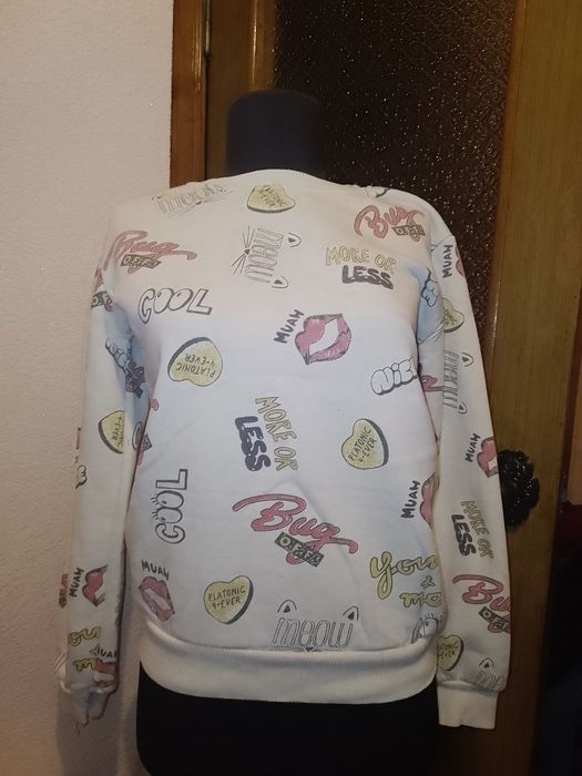 Продам худі кофту на утеплені на зріст 152-158 см,