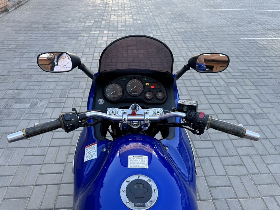 Suzuki GSX600F Katana