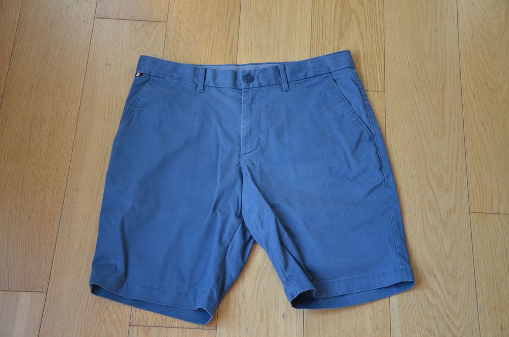 spodenki Tommy Hilfiger niebieskie r. 32/S/M